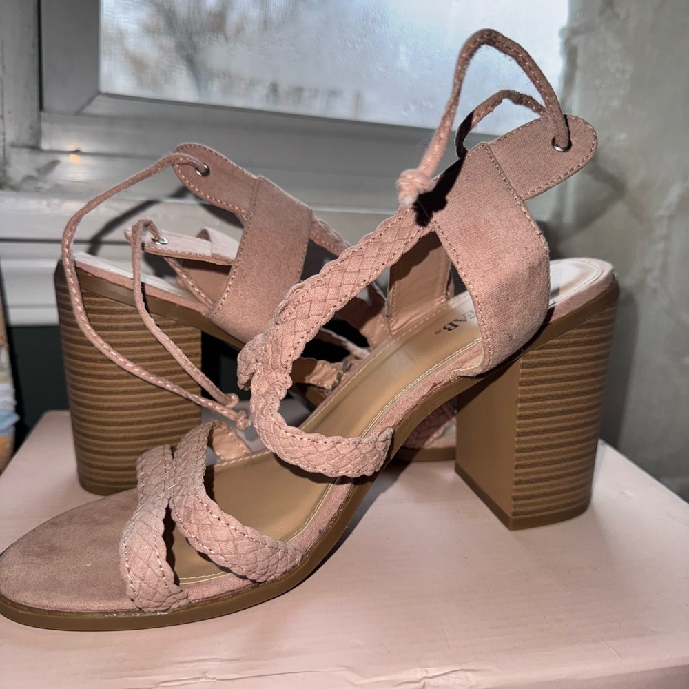 Blush high heels never worn